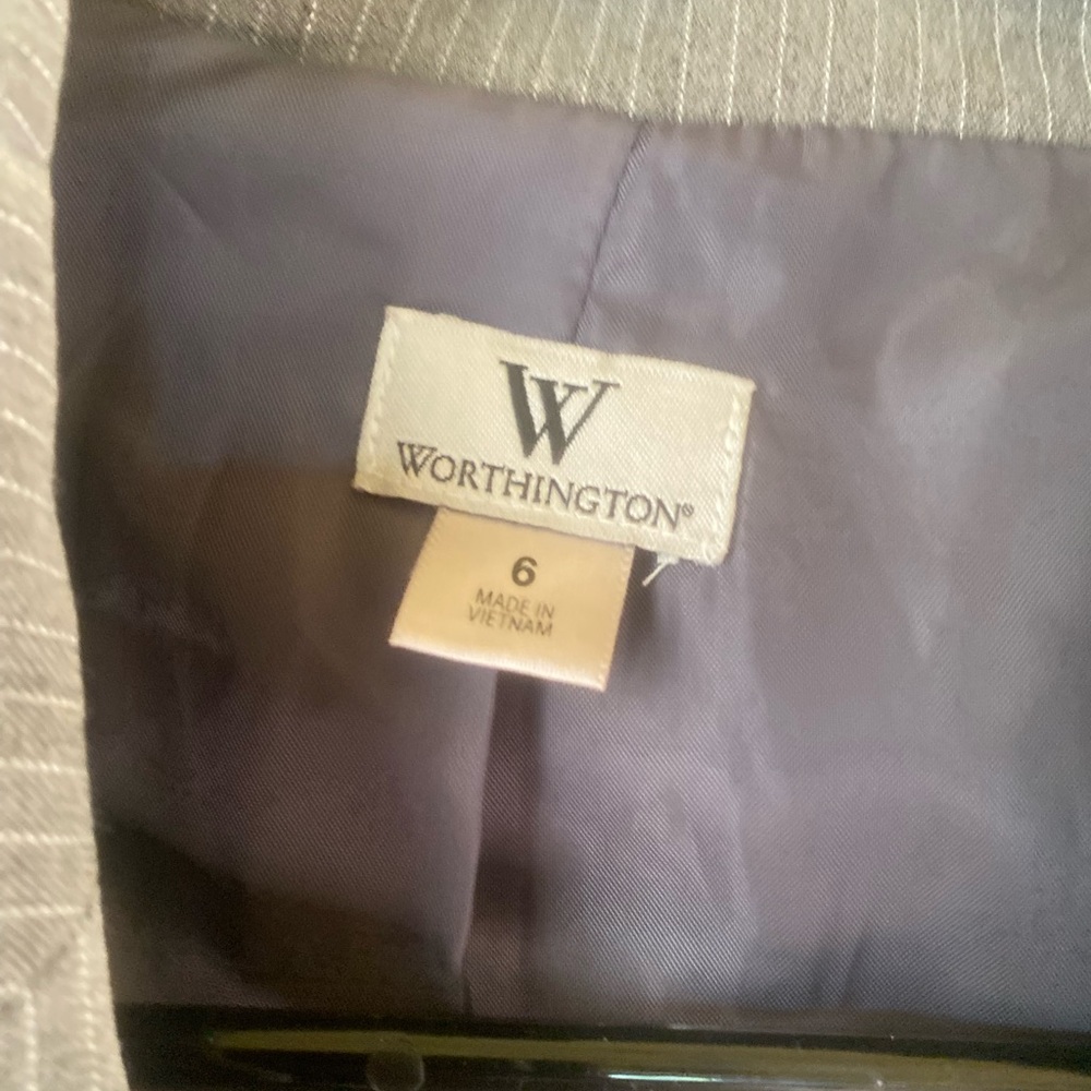 Gray Pinstripe Blazer by Worthington size 6 - Picture 5 of 8
